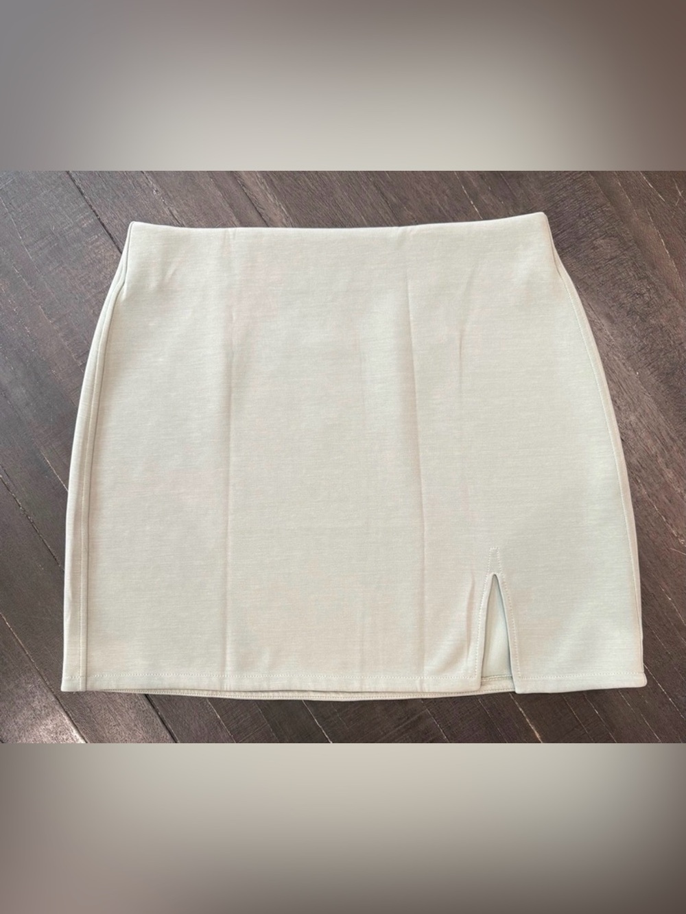 Lululemon Mint Skirt - Picture 2 of 4